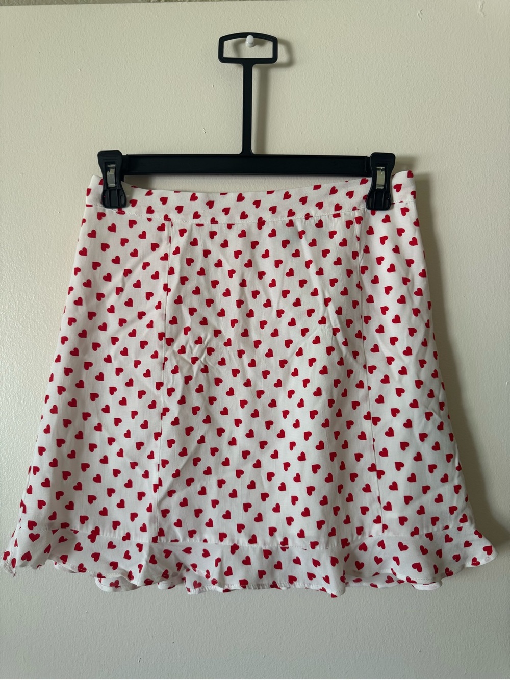 Zara White A-Line Skirt with Red Heart Print